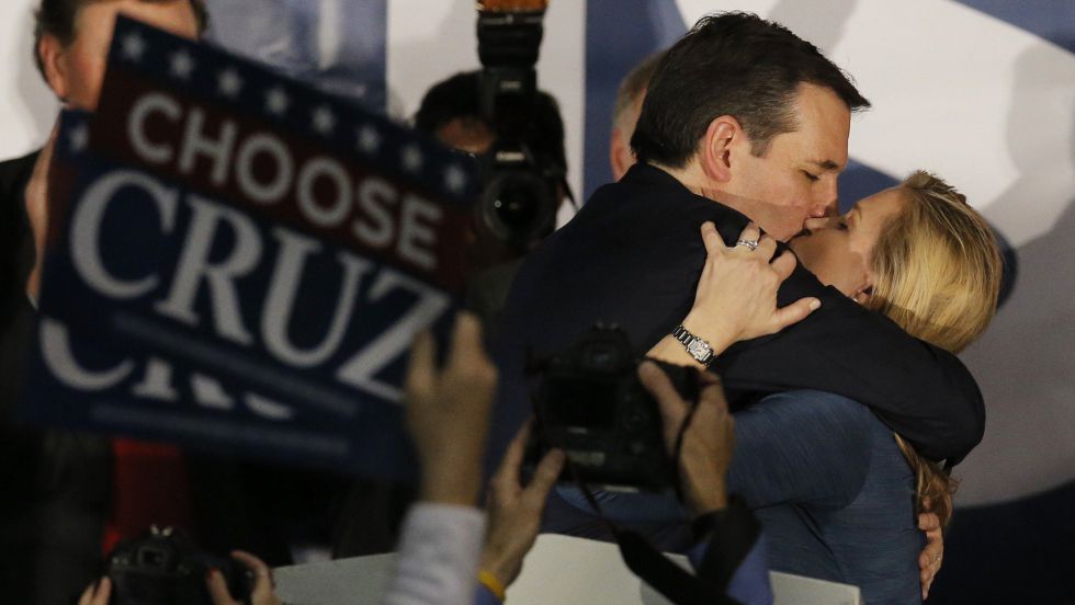 Ted Cruz derrota a Donald Trump en los ‘caucus’ de Iowa