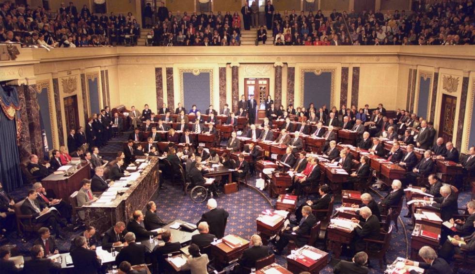 La votación del Senado, el 12 de febrero de 1999, que rechazó destituir al presidente Clinton
