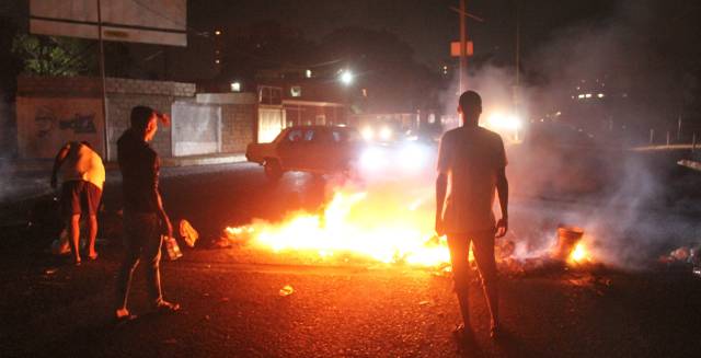 Rioting in Maracaibo caused by power cuts.