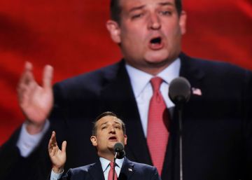 Ted Cruz booed at Republican Convention for refusing to endorse Trump