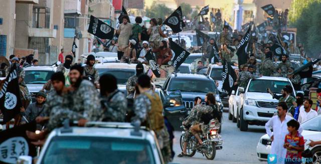 Combatientes del ISIS en Raqa, en 2014.