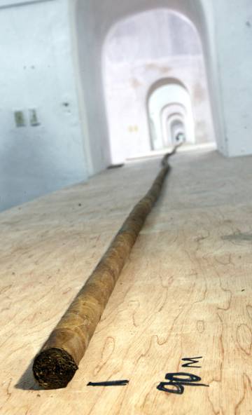 El tabaco de 90 metros. El tabaco de 90 metros.