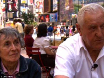 Greta Zimmer y George Mendonsa en Times Square en 2012.