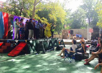 El musical sale a la calle para desafiar a Trump