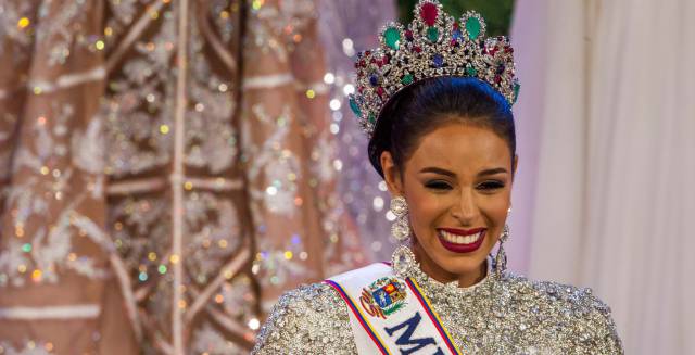 This year's winner, Keysi Sayago.