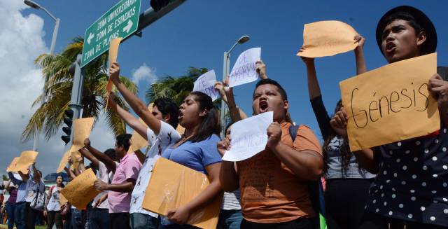 Demonstration for missing students in Veracruz.