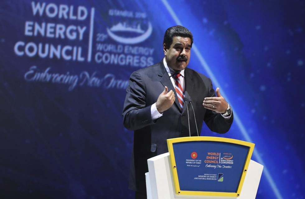 El presidente de Venezuela, Nicolás Maduro, ofrece un discurso durante la 23 edición del Congreso Mundial de la Energía en Estambul.