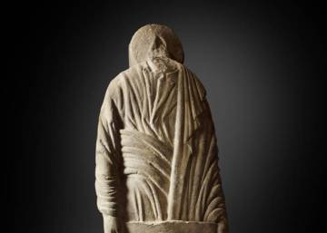 Hallada una escultura de la fachada original del Pórtico de la Gloria