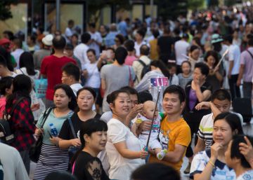 La llegada de segundos hijos en China no frena el envejecimiento