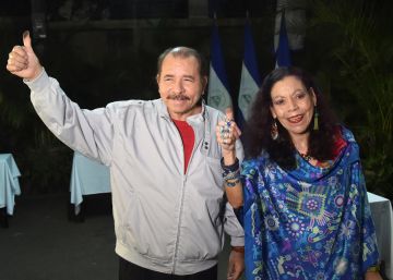 Ortega y Murillo, durante las elecciones de este domingo en Nicaragua. 