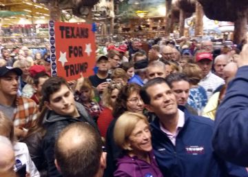 Armas y universidad, las dos vertientes de Estados Unidos