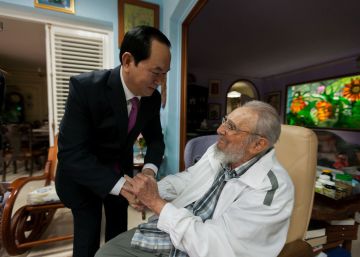 FOTO: Fidel Castro junto al presidente de Vietnam, Tran Dai Quang, en La Habana, el pasado 15 de noviembre. VÍDEO: Repaso por las últimas apariciones del líder cubano.