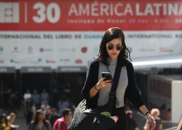  Vista de nuncios gigantes de la Feria Internacional del Libro de Guadalajara (FIL) 