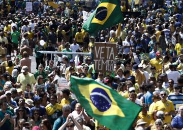 Miles de brasileños toman las calles contra la corrupción y ponen en alerta al Gobierno Temer