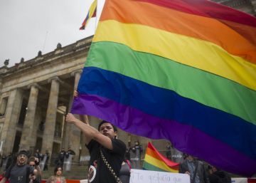 Una manifestaci&oacute;n de la comunidad LGTBI en Bogot&aacute;, en el a&ntilde;o 2013.
