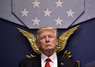 Donald Trump arremete tambi&eacute;n contra los visitantes argentinos.