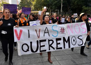 Marcha contra el feminicidio en la Ciudad de M&eacute;xico en 2016.