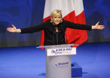 Marine Le Pen expone su programa electoral, este domingo en Lyon.