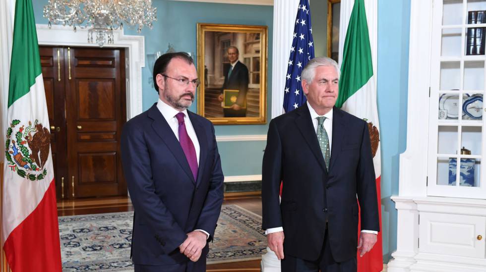 VIDEGARAY AFIRMA "UNA MAYOR COMUNICACIÓN CON EE UU"