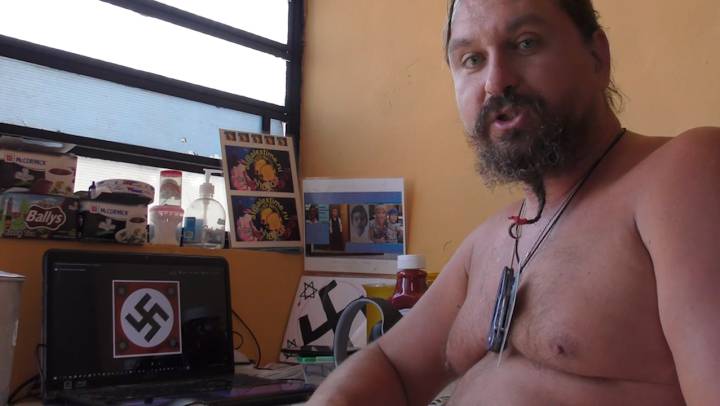 Captura de pantalla de uno de los vídeos de Makeev que grababa en su casa de Cancún.