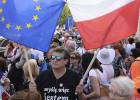 Orbán dice que defenderá a Polonia contra la “inquisición” de Bruselas