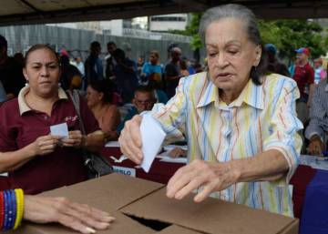 Los opositores venezolanos aseguran que lograron más de 7 millones de votos