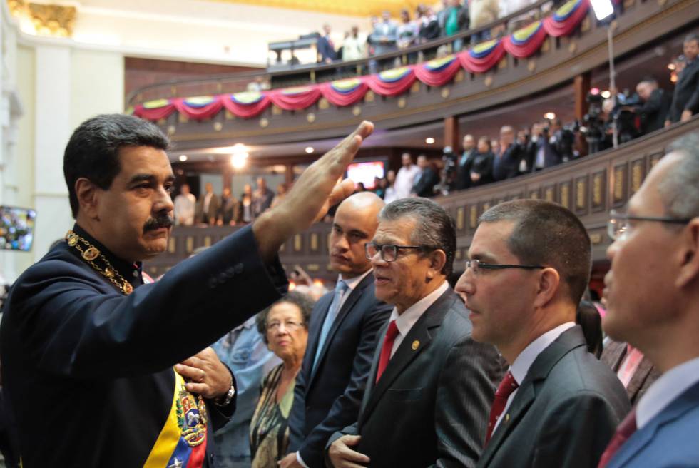 Maduro apela a sus aliados para romper su aislamiento, urge a fijar "con urgencia" una reunión de la Celac para abordar "el d 1502499779_606610_1502500732_noticia_normal