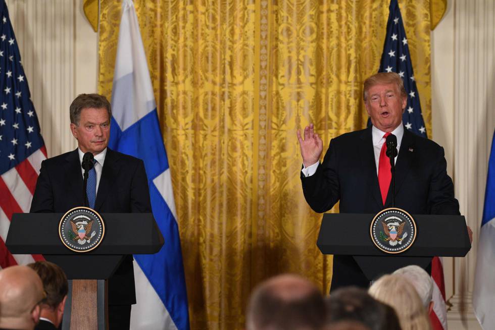 Trump, este lunes en la rueda de prensa con el presidente finlandés, Sauli Niinisto.