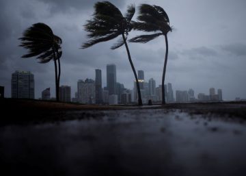 El huracán Irma embiste Florida