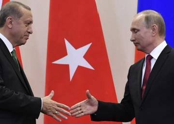 Turquía anuncia que ha comprado a Rusia misiles de defensa antiaérea