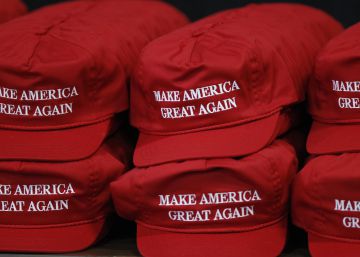 Suspendido un juez canadiense por impartir justicia con la gorra de Trump