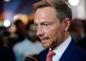 Christian Lindner, líder de los liberales alemanes, tras conocer el resultado de las elecciones federales. 