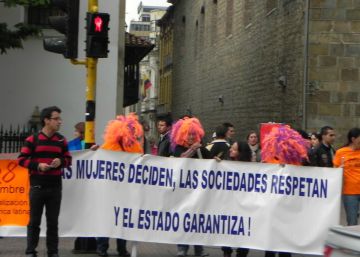 Colombia rechaza limitar el derecho al aborto