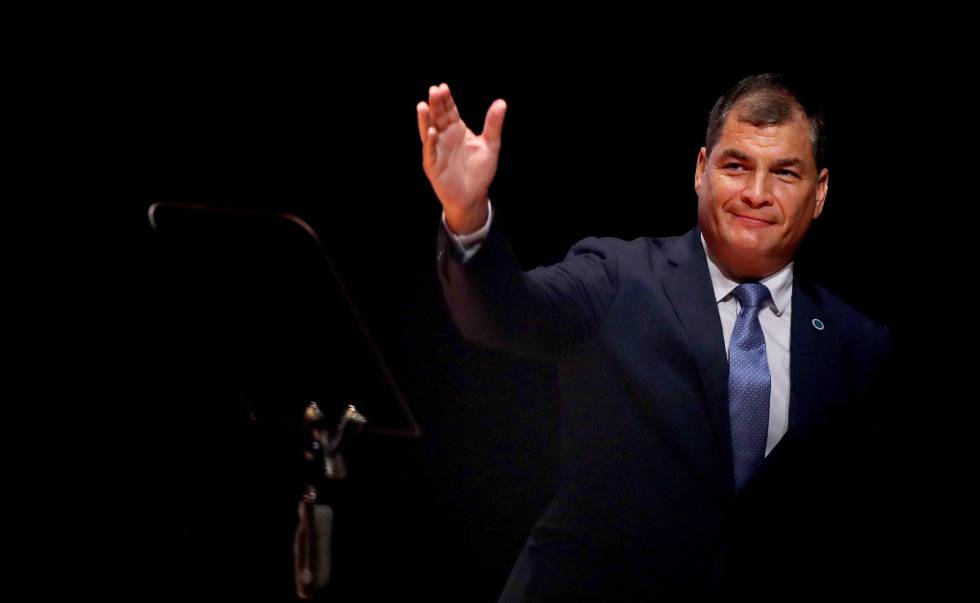 Rafael Correa en una conferencia en Colombia.