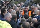 Macron intenta conectar con la clase trabajadora en su visita a una fábrica rescatada