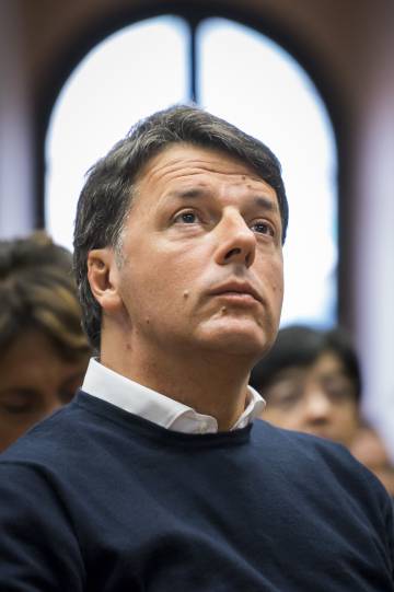 Matteo Renzi en la universidad de biotecnología de Fano.