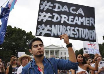 Trump pone fin al programa que impide la deportación de 800.000 ‘dreamers’