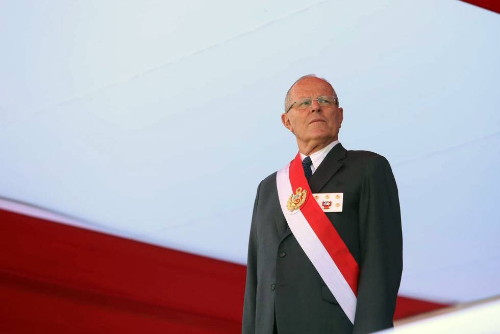 El presidente Pedro Pablo Kuczynski participa de una ceremonia en Lima este jueves 14 de diciembre.