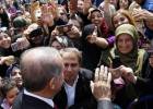 Francia recibe con recelos y demandas a Erdogan