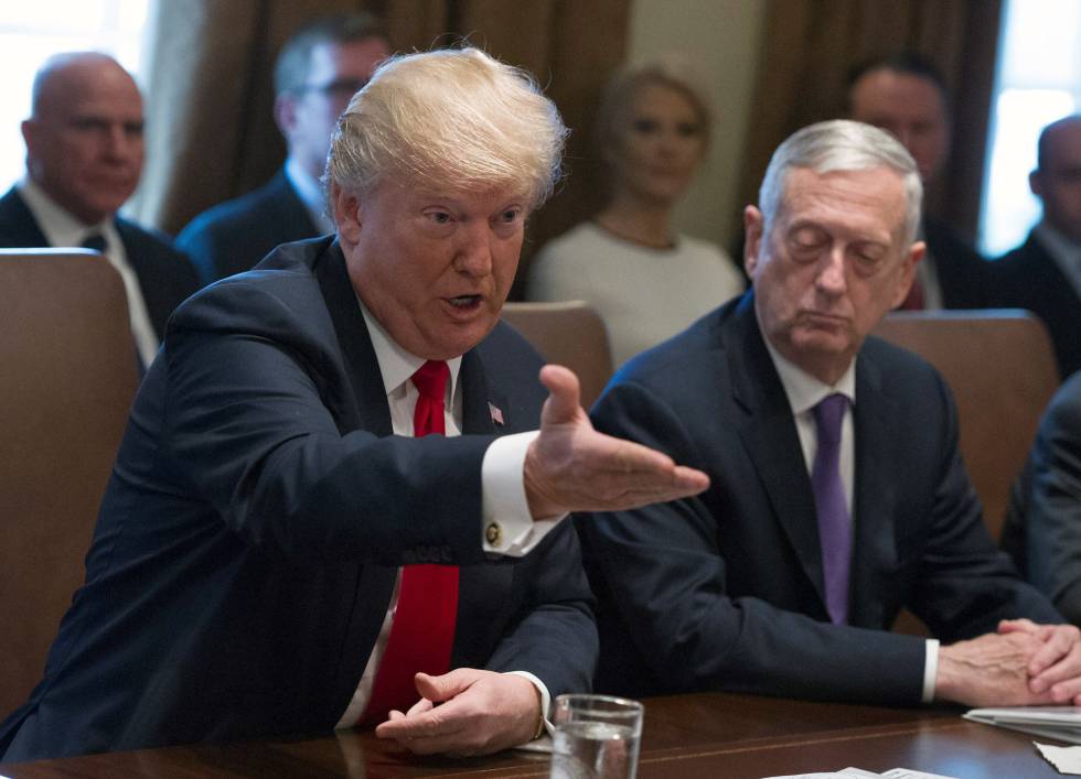 El presidente estadounidense, Donald Trump, hoy en el Consejo de Ministros celebrado en la Casa Blanca.