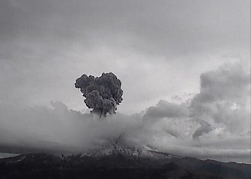 El volcán Popocatépetl registra una fuerte explosión