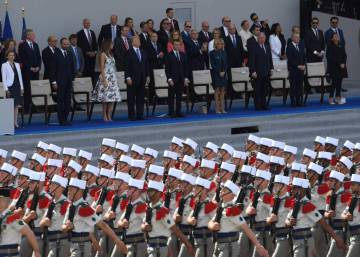 Trump ordena un gran desfile militar para emular a Macron