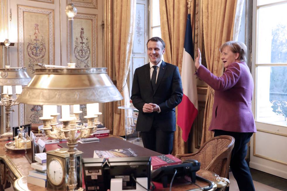 Macron y Merkel, este viernes en el palacio del Elíseo 