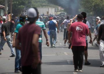 Ortega mantiene la represión e impone la censura a televisoras independientes