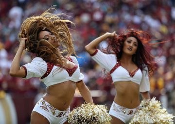 Animadoras en toples, una noche de abuso