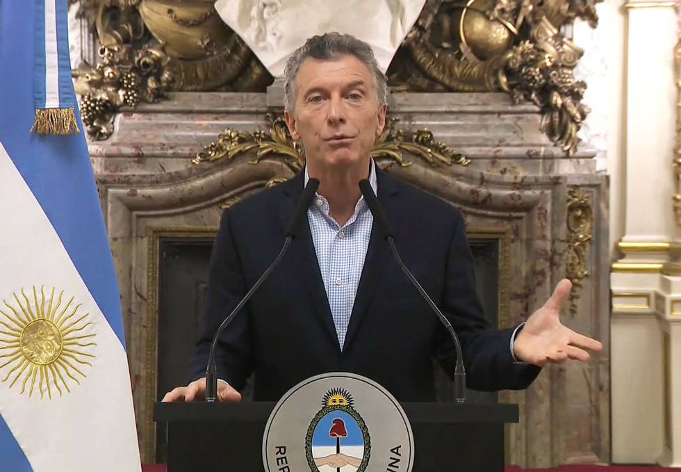 Macri anuncia el inicio de las negociaciones con el FMI.