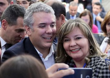 El apoyo del centro y el voto en blanco marcan la disputa entre Duque y Petro