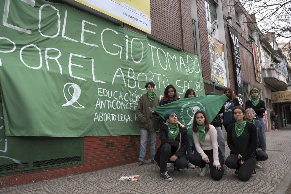 Colegio tomado por el aborto seguro