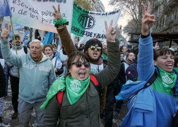 Argentina vive a terceira greve geral contra a política econômica de Macri