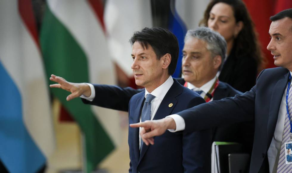 El primer ministro italiano, Giuseppe Conte, a su llegada a la cumbre en Bruselas.